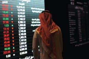 مؤشر سوق الأسهم السعودية يغلق منخفضًا عند مستوى 11012 نقطة