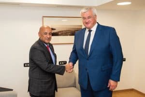 خلال لقائه وزير خارجية أوكرانيا.. البديوي: مجلس التعاون يؤمن بالحلول السلمية لمعالجة القضايا الإقليمية والدولية