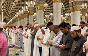 ترجمة خطبتي الجمعة في الحرمين الشريفين إلى 15 لغة عالمية