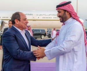 الرئيس المصري يغادر نيوم وسمو ولي العهد في مقدمة مودعيه