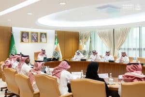 وزير الحرس الوطني يعقد اجتماعًا مع محافظ الهيئة العامة للصناعات العسكرية