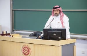 فرع مكتبة الملك عبدالعزيز بجامعة بكين تنظم لقاءً معرفيًا لسفير المملكة لدى الصين