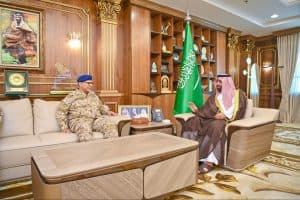 أمير جازان ونائبه يستقبلان قائد المنطقة الجنوبية