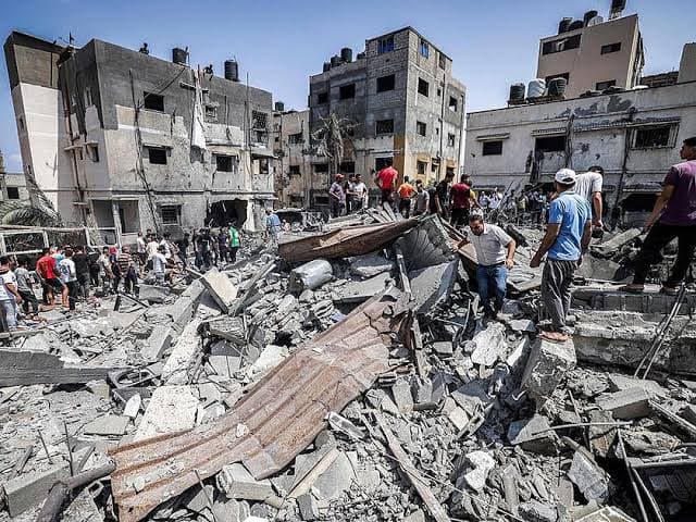 ارتفاع عدد الشهداء الفلسطينيين في العدوان الإسرائيلي على غزة إلى 67,682 شهيدًا
