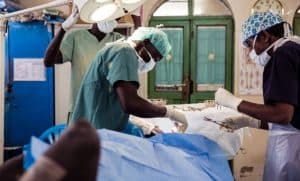 منذ اندلاعها في أبريل 2023.. “حرب السودان” تقضي على 233 عاملاً بالقطاع الطبي