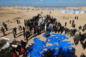 الاحتلال الإسرائيلي يسلم جثامين 45 أسيرًا فلسطينيًا من قطاع غزة