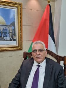 سفير فلسطين يعرب عن تقدير القيادة الفلسطينية لمواقف المملكة الثابتة والمشرفة