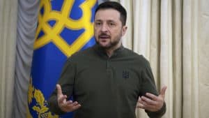 الرئيس الأوكراني يؤكد العمل مع حلفاء بلاده على خطة لوقف القتال مع روسيا
