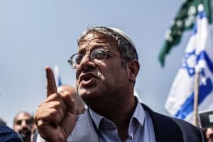 برر عمليات الهدم الهمجية لبيوت الفلسطينيين.. مسؤول إسرائيلي متطرف ينوّه بتطبيق قوات الاحتلال “قانون الضوضاء” لمنع المساجد من الجهر بالأذان