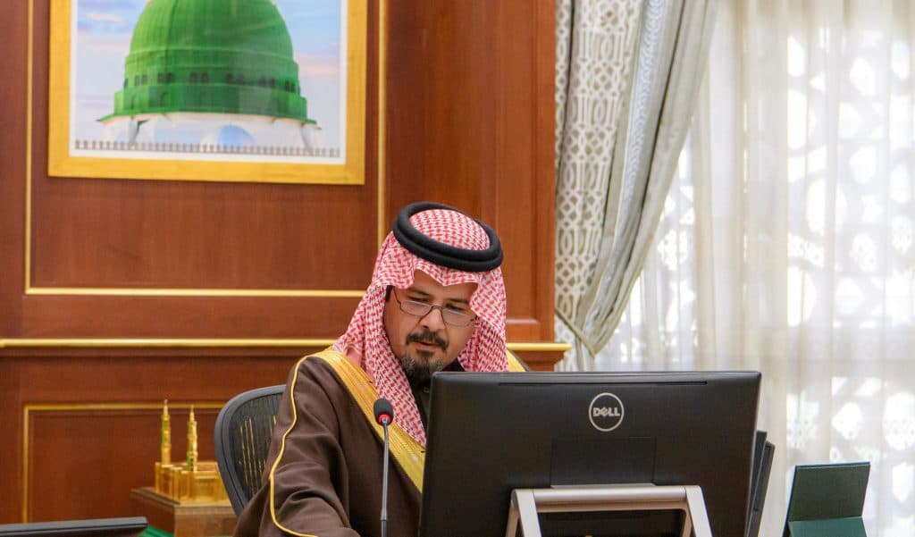 ناقش عددًا من المواضيع التنموية والاقتصادية والبيئية والاجتماعية.. أمير المدينة المنورة يرأس اجتماع مُحافظي المنطقة