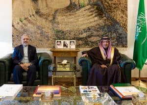 ناقشا المواضيع ذات الاهتمام المشترك.. نائب وزير الخارجية يستقبل السفير الإيراني لدى المملكة
