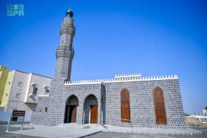 مشروع الأمير محمد بن سلمان لتطوير المساجد التاريخية يجدد مسجد الفتح ليتوافق مع الطراز المعماري للمنطقة الغربية