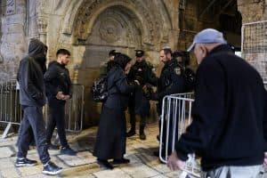 قوات الاحتلال الإسرائيلي تفرض إجراءات مشددة على دخول المصلين للأقصى في الجمعة الأولى من شهر رمضان