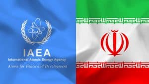 وزير خارجية إيران يبحث مع مدير الوكالة الدولية للطاقة الذرية تطورات المفاوضات النووية بين طهران وواشنطن