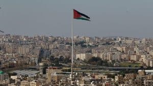 الأردن تدين بأشدّ العبارات الاعتداء الإيراني الغاشم على سفارتَي أمريكا في المملكة والكويت