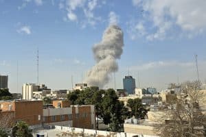 مسؤولين: خيار اجتياح إيران برّياً على طاولة ترمب