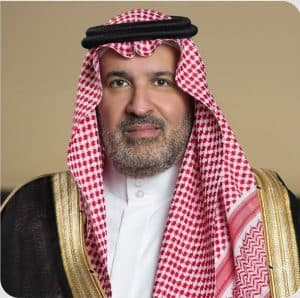 الأمير فيصل بن سلمان يثمن إهداء أسرة الدكتور عبداللطيف الحميدان مكتبته للدارة