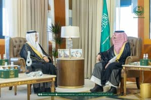 استعرض أبرز مبادراتها وبرامجها التوعوية.. أمير الشرقية يستقبل رئيس وأعضاء مجلس إدارة جمعية أصدقاء البيئة