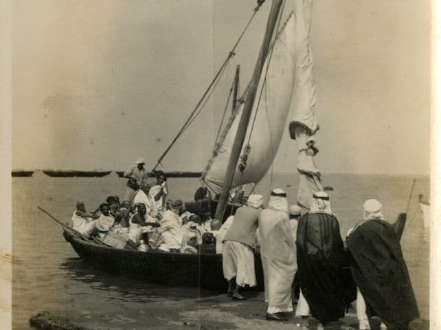 1881533-4