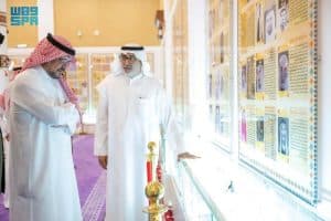 نائب أمير القصيم يزور متحف العقيلات التاريخي