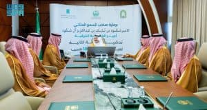 أمير المنطقة الشرقية يُدشّن المرحلة الثانية من مبادرة صيانة 100 مسجد في محافظة الخبر