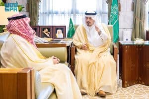 أمير منطقة الرياض يستقبل رئيس جامعة الملك سعود المكلَّف