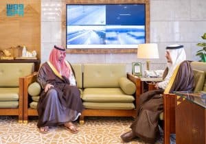أمير الرياض يستقبل أمين المنطقة