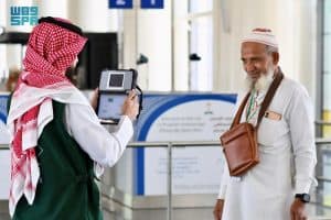 “الجوازات”: جهاز “الكاونتر المتنقل” يسهل إنهاء إجراءات ضيوف الرحمن