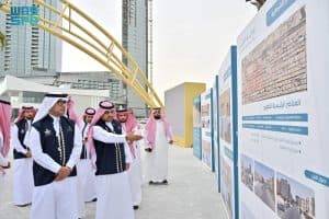 الحقيل يتفقد المشاريع والخدمات البلدية في المنطقة الشرقية