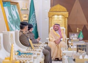 أمير القصيم يستقبل مدير شرطة المنطقة