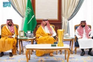 نائب أمير المدينة المنورة يستقبل إدارة ولاعبي الأنصار بمناسبة تحقيق بطولة المملكة تحت 21 عامًا