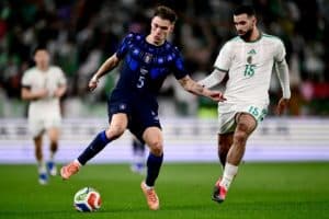تعادل منتخب الجزائر ونظيره الأورغوياني وديا