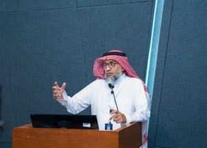 المديفر: 18% من اليافعين عالميًا مرّوا بإيذاء الذات والانعزال إنذار مبكر