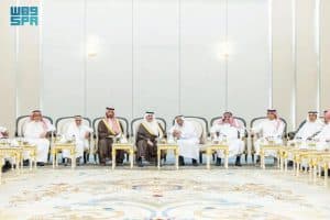 أمير المنطقة الشرقية ونائبه يقدمان التعازي لأسرة المجدوعي
