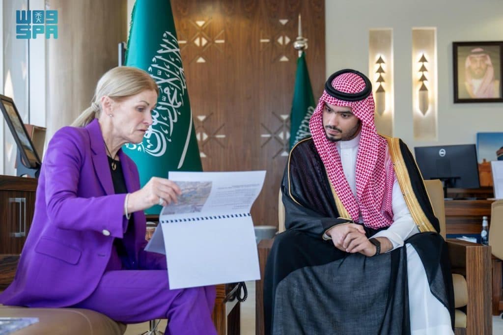 الأمير راكان بن سلمان يستقبل الرئيس التنفيذي للمسار الرياضي ويؤكد المشروعات النوعية وتطوير المشهد الحضري بالدرعية
