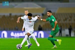 الأهلي يتغلب على الفتح بثلاثية