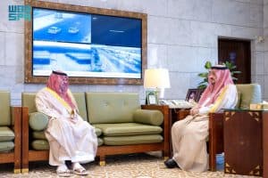 أمير الرياض يستقبل الأمين العام لجائزة الأمير فيصل بن بندر للتميز والإبداع