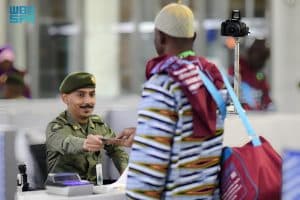 جوازات مطار الأمير محمد بن عبدالعزيز تستقبل أولى رحلات حجاج تشاد