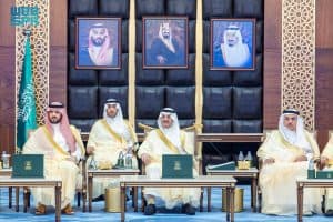 بحضور سمو نائبه.. أمير المنطقة الشرقية يُكرّم الشركاء والداعمين لموسم الخبر 2025
