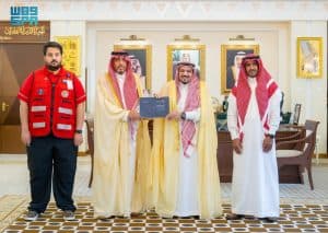 أمير القصيم يستقبل مدير فرع هيئة الهلال الأحمر السعودي بالمنطقة