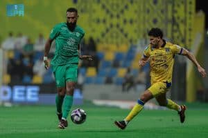 الأهلي يتغلّب على التعاون بهدفين مقابل هدف
