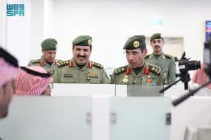 المدير العام للجوازات المكلّف يقف ميدانيًّا على سير العمل بجوازات مطار الطائف