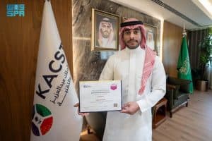 باحث في “كاكست” يفوز بجائزة المبتكر المتميز من المعهد العالمي للابتكار
