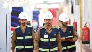 قوات الدفاع المدني تواصل أعمالها الميدانية بمشعر منى لاستقبال ضيوف الرحمن خلال الحج