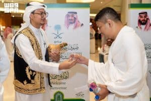 وزارة الشؤون الإسلامية تستقبل أولى طلائع ضيوف برنامج خادم الحرمين الشريفين للحج والعمرة والزيارة