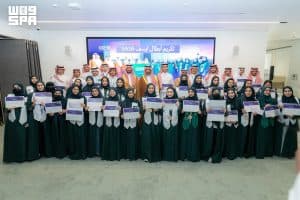 “وزير الصناعة”: الإنجازات التي يحققها الطلبة السعوديون في المحافل العلمية الدولية تؤكد أن المملكة تمتلك جيلًا قادرًا على المنافسة عالميًا