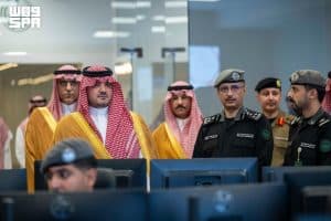 الأمير عبدالعزيز بن سعود يدشّن المركز الرقمي للعمليات الأمنية بمقر وزارة الداخلية في جدة