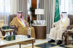 أمير الشرقية يستقبل رئيس وأعضاء مجلس إدارة جمعية “قدوات لكبار السن”