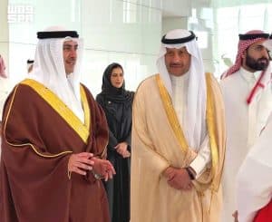 سفير خادم الحرمين لدى مملكة البحرين يودّع حجاج بيت الله الحرام بمطار البحرين الدولي