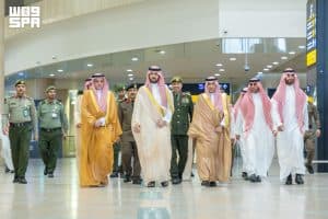 نائب أمير الشرقية يتفقد جاهزية مطار الملك فهد الدولي لاستقبال ضيوف الرحمن
